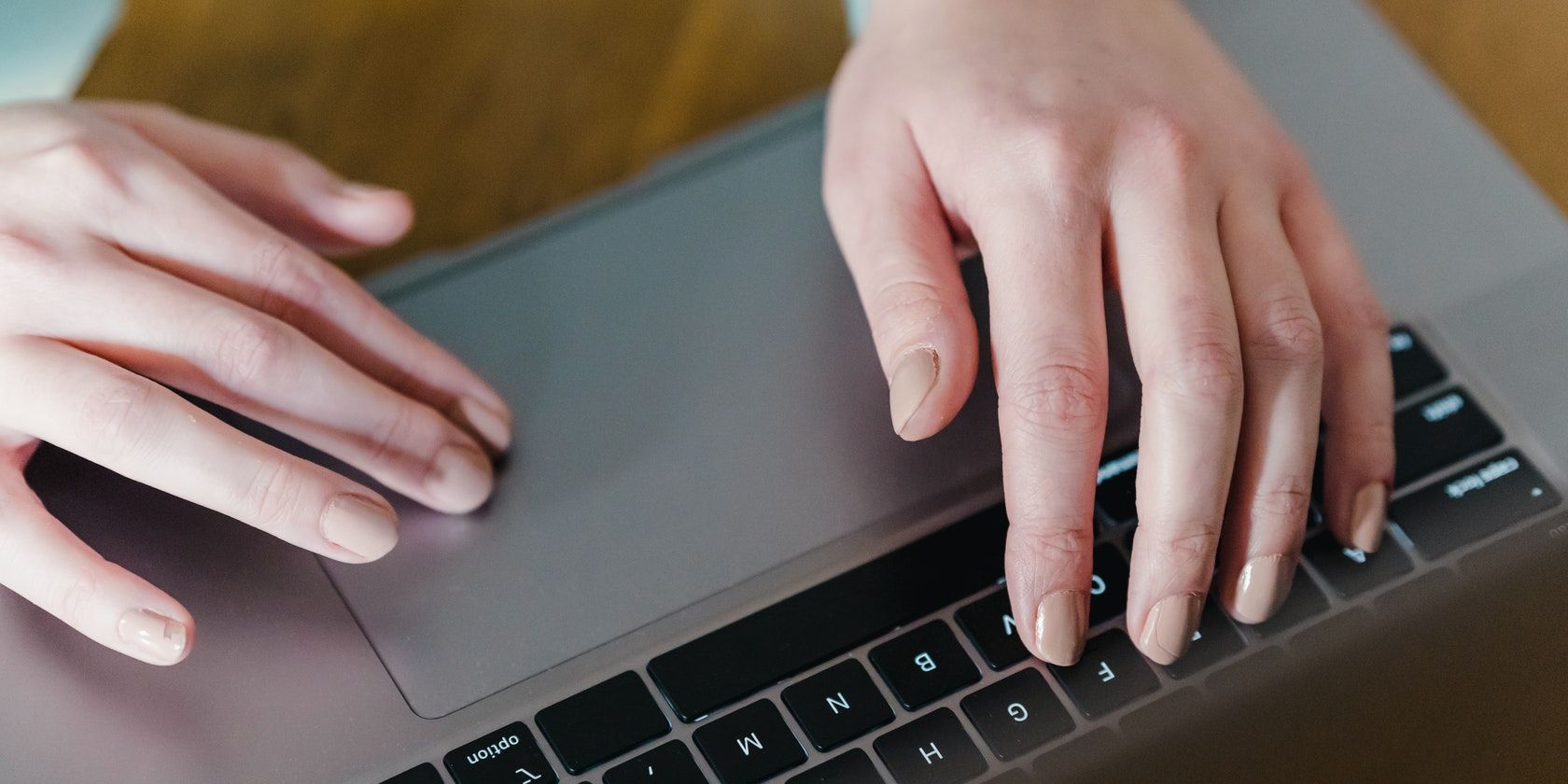 How to Disable the Touchpad in Windows 11 – MUO – MakeUseOf